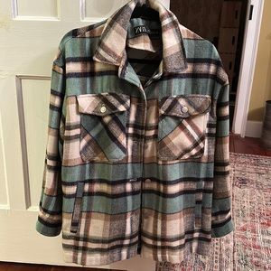 Zara size medium fleece style flannel shacket. Worn less than 10 times.